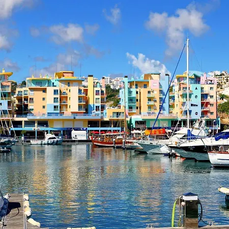 Marina Apartment *