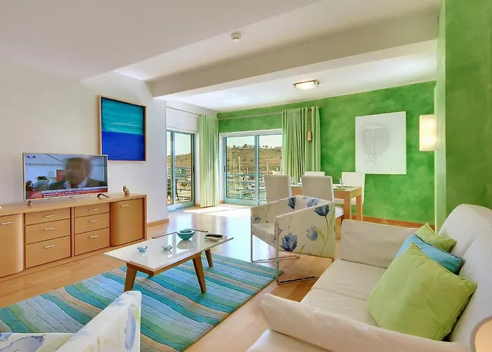 Marina Apartament *
